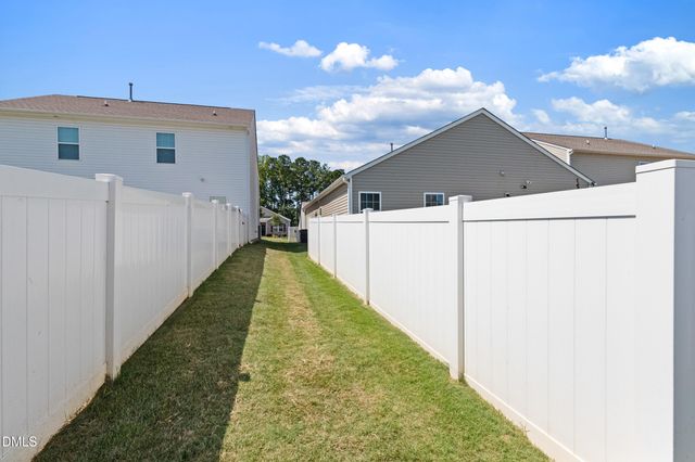 110 N Great White Way, Clayton, NC 27527