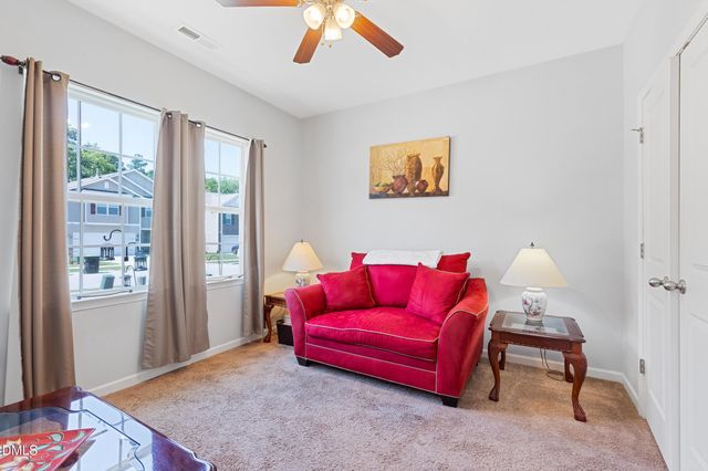 110 N Great White Way, Clayton, NC 27527