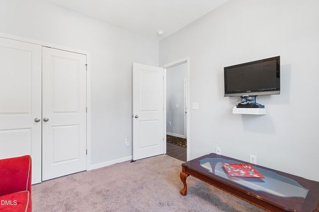 110 N Great White Way, Clayton, NC 27527