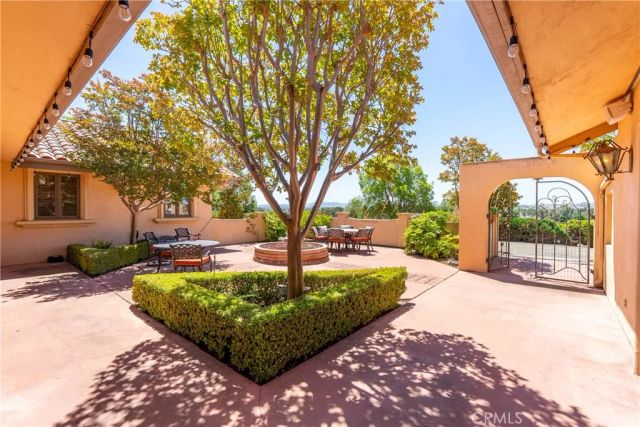 7568 Creston, Paso Robles, CA 93446