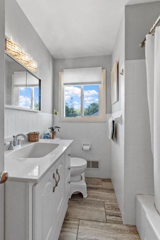 5566 Unity Avenue N, Crystal, MN 55429