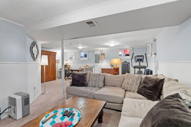 5566 Unity Avenue N, Crystal, MN 55429
