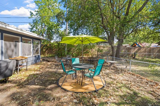 5566 Unity Avenue N, Crystal, MN 55429