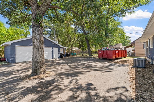 5566 Unity Avenue N, Crystal, MN 55429