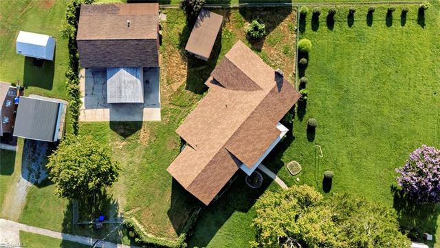 403 E McPherson Drive, Mebane, NC 27302