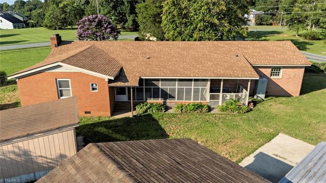 403 E McPherson Drive, Mebane, NC 27302