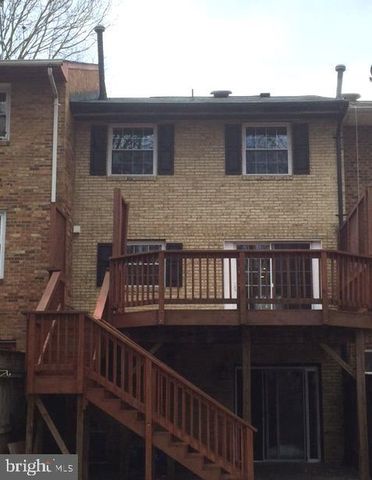 14886 LAMBETH SQ, Centreville, VA 20120