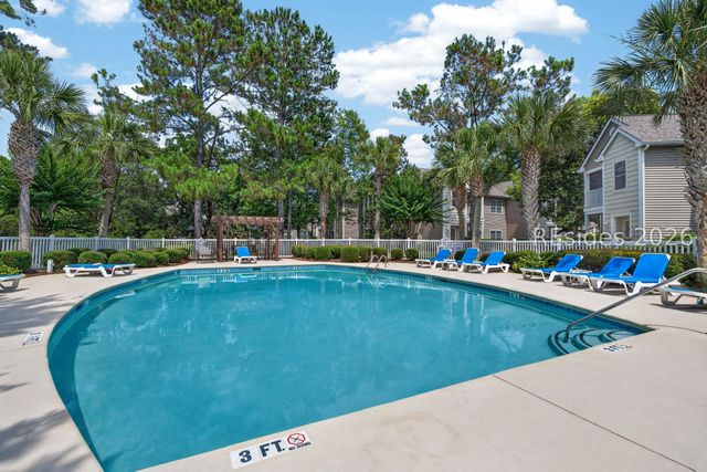 31 Summerfield Ct Apt 113, Hilton Head Island, SC 29926