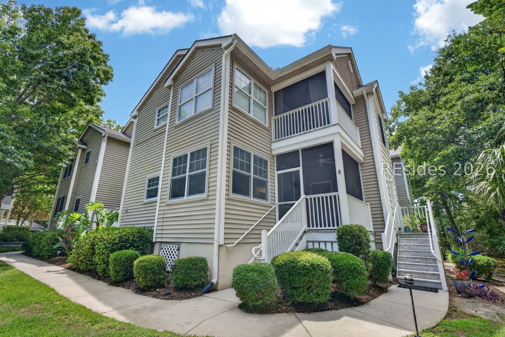 31 Summerfield Ct Apt 113, Hilton Head Island, SC 29926