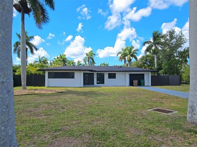 112 BAYSHORE DRIVE, Cape Coral, FL 33904