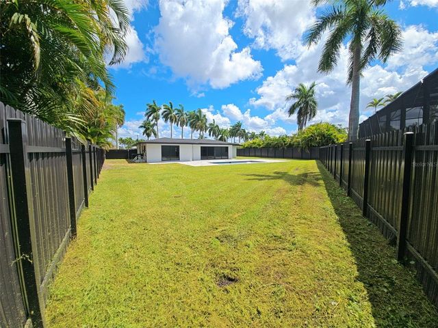 112 BAYSHORE DRIVE, Cape Coral, FL 33904