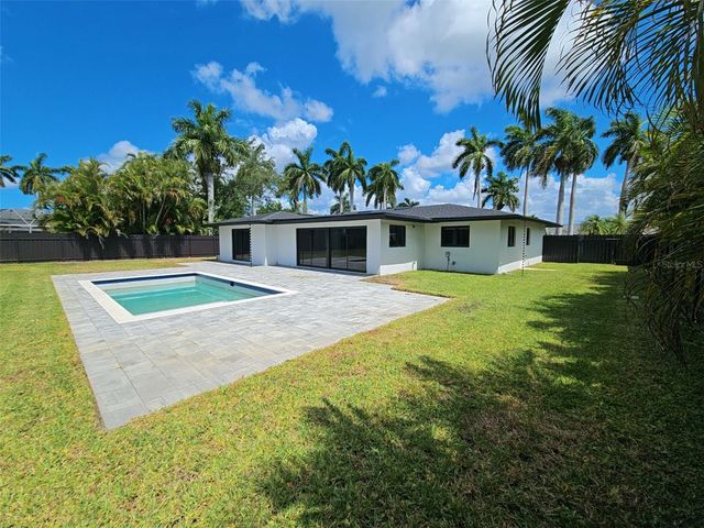 112 BAYSHORE DRIVE, Cape Coral, FL 33904
