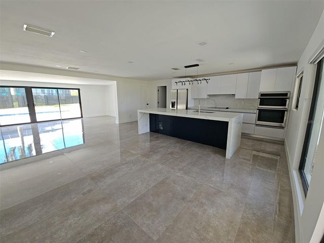 112 BAYSHORE DRIVE, Cape Coral, FL 33904