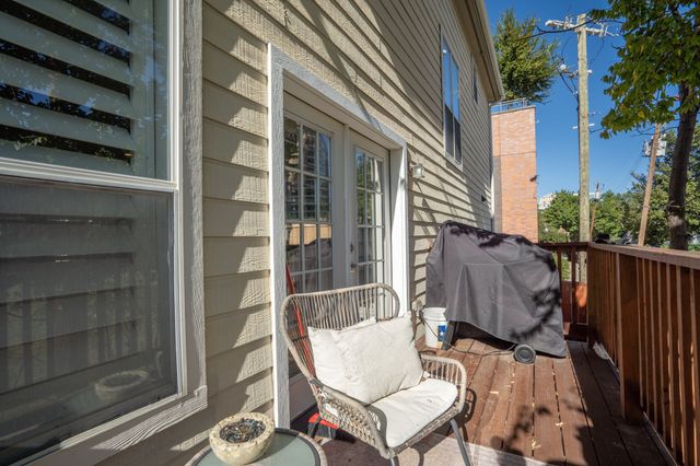 2704 Welborn Street E, Dallas, TX 75219