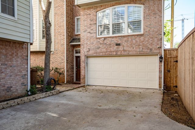 2704 Welborn Street E, Dallas, TX 75219