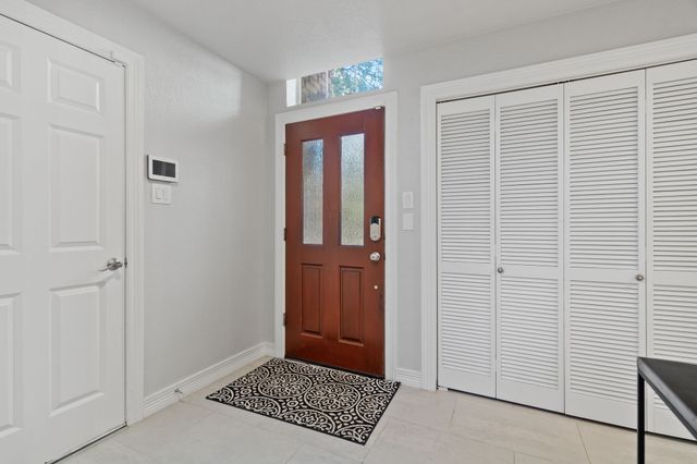 2704 Welborn Street E, Dallas, TX 75219