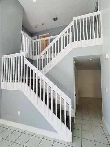 18801 NW 12th St 18801, Pembroke Pines, FL 33029