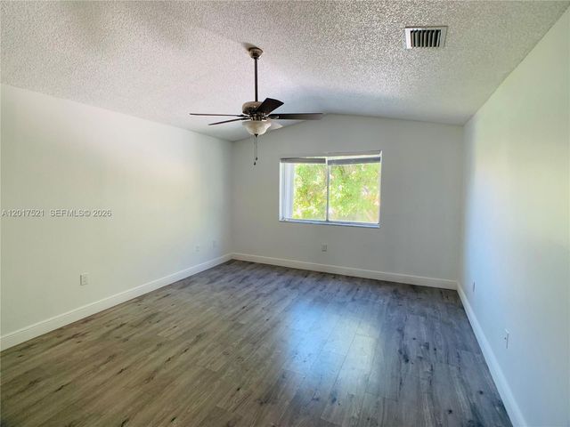 18801 NW 12th St 18801, Pembroke Pines, FL 33029