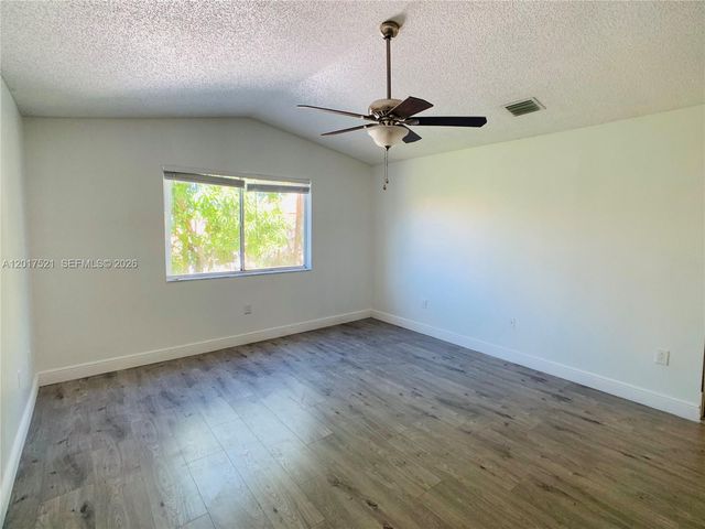 18801 NW 12th St 18801, Pembroke Pines, FL 33029