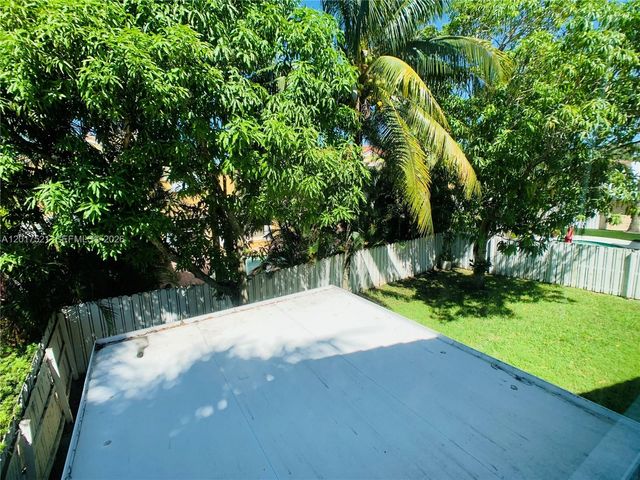 18801 NW 12th St 18801, Pembroke Pines, FL 33029