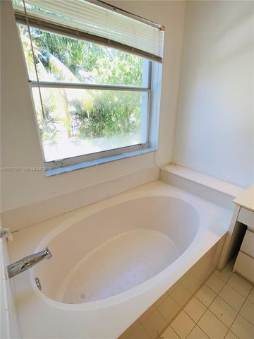 18801 NW 12th St 18801, Pembroke Pines, FL 33029