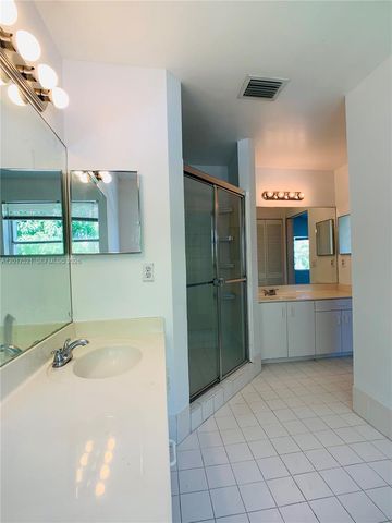 18801 NW 12th St 18801, Pembroke Pines, FL 33029