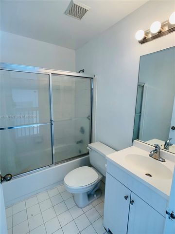 18801 NW 12th St 18801, Pembroke Pines, FL 33029