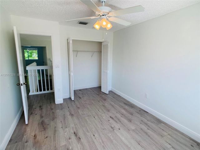 18801 NW 12th St 18801, Pembroke Pines, FL 33029