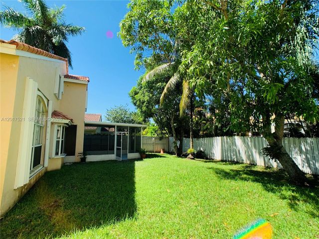 18801 NW 12th St 18801, Pembroke Pines, FL 33029