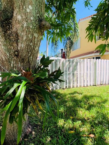 18801 NW 12th St 18801, Pembroke Pines, FL 33029