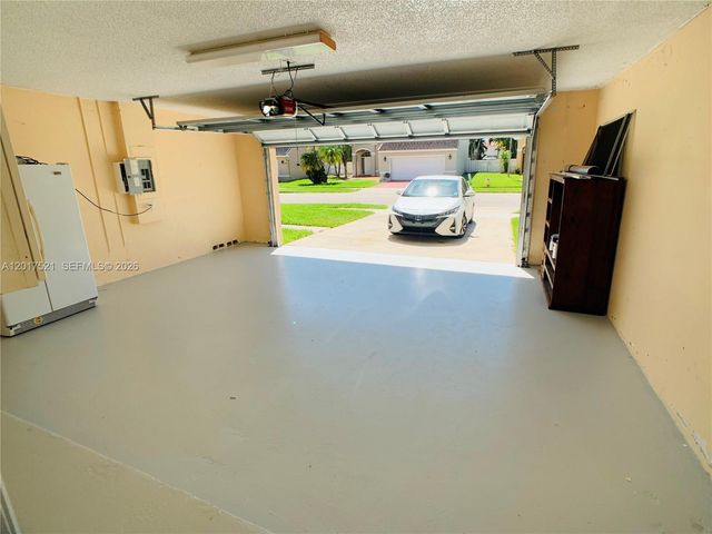 18801 NW 12th St 18801, Pembroke Pines, FL 33029