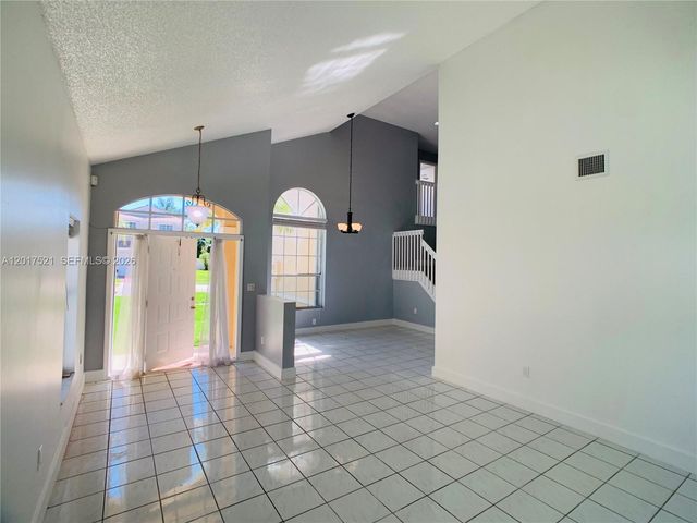 18801 NW 12th St 18801, Pembroke Pines, FL 33029