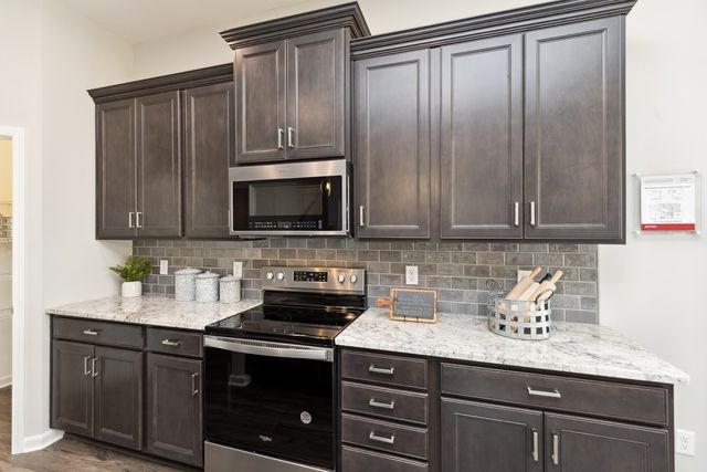 154 Willow Bend Drive, Mount Juliet, TN 37122