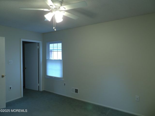 23 Datchet Close 1000, Freehold, NJ 07728