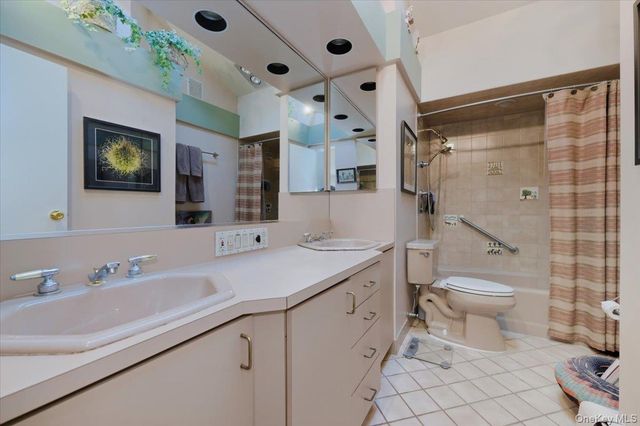 31 Regent Drive, Lido Beach, NY 11561