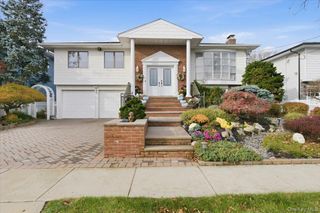 31 Regent Drive, Lido Beach, NY 11561