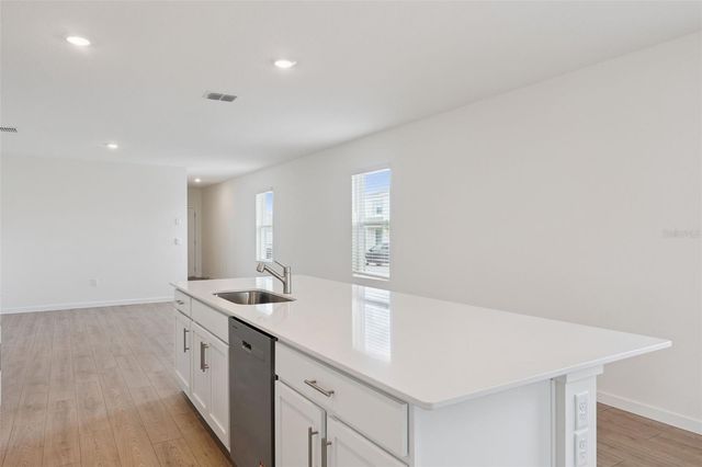 5198 BLANKET FLOWER STREET, Apopka, FL 32712
