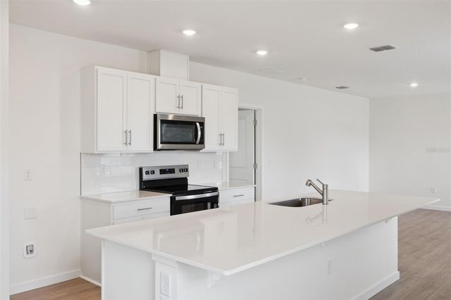5198 BLANKET FLOWER STREET, Apopka, FL 32712