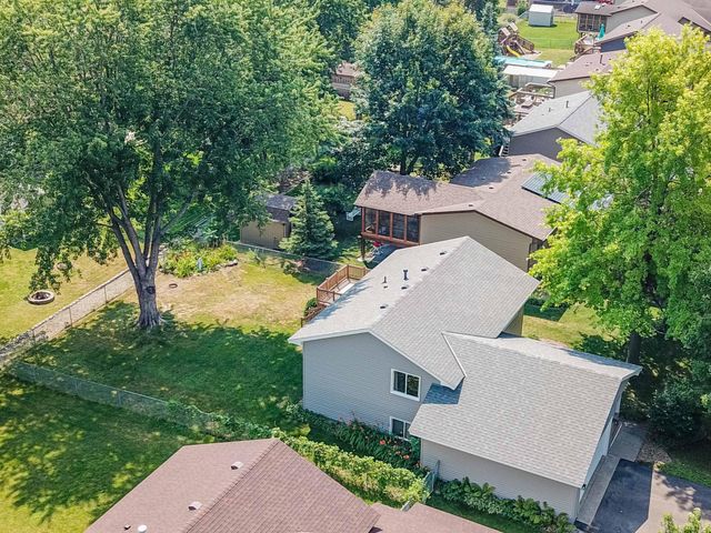 3244 Meadowbrook Court, Vadnais Heights, MN 55127