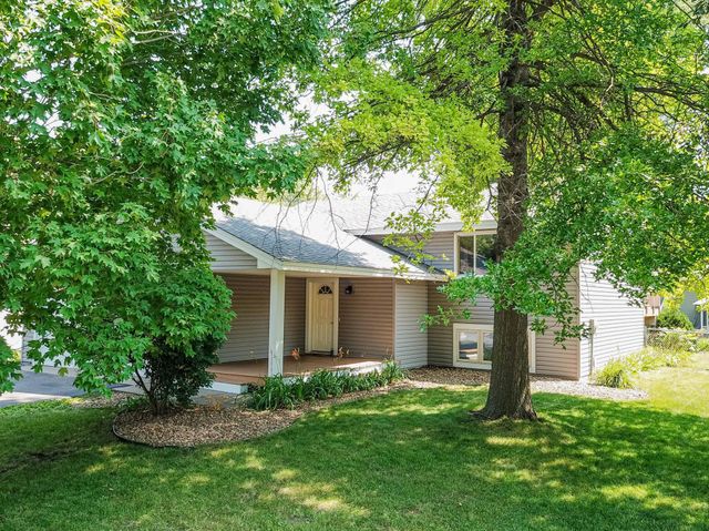 3244 Meadowbrook Court, Vadnais Heights, MN 55127