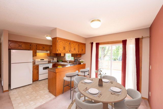 3244 Meadowbrook Court, Vadnais Heights, MN 55127