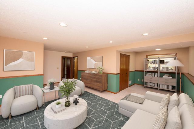 3244 Meadowbrook Court, Vadnais Heights, MN 55127