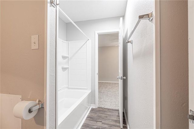 1401 Airline Drive A, College Station, TX 77845
