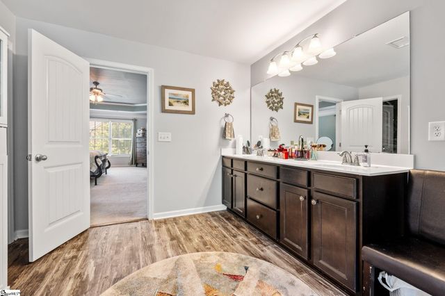113 Hazeldeen Place, Simpsonville, SC 29680