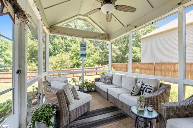 113 Hazeldeen Place, Simpsonville, SC 29680