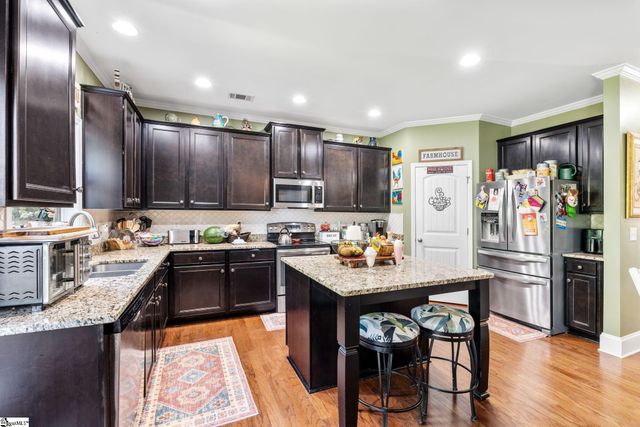 113 Hazeldeen Place, Simpsonville, SC 29680