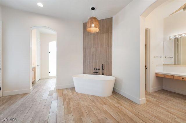 904 Pont Chartrain Drive, Las Vegas, NV 89145