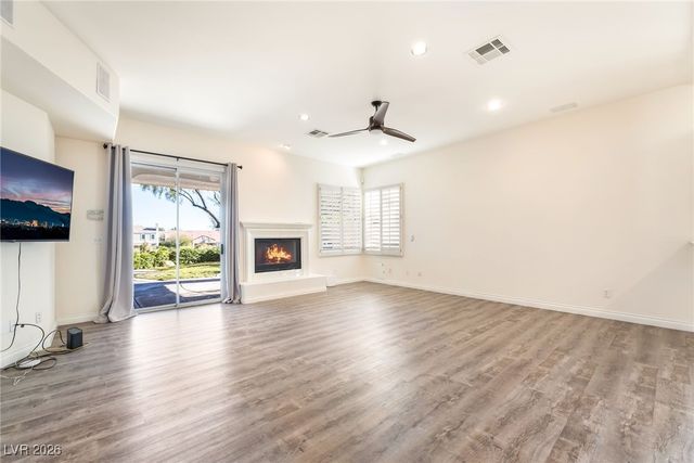 904 Pont Chartrain Drive, Las Vegas, NV 89145