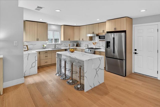 4637 Stratford Ave, Fremont, CA 94538