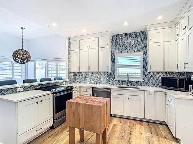 8400 MANASOTA KEY ROAD, Englewood, FL 34223